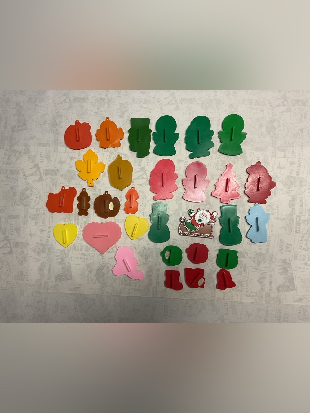 Hallmark vintage cookie cutter lot of 30